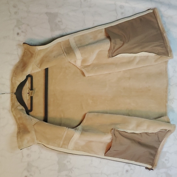 NWT WOMENS CREAM WOOLRICH FERNVALE CORDUROY VEST SIZE LARGE - Picture 6 of 6